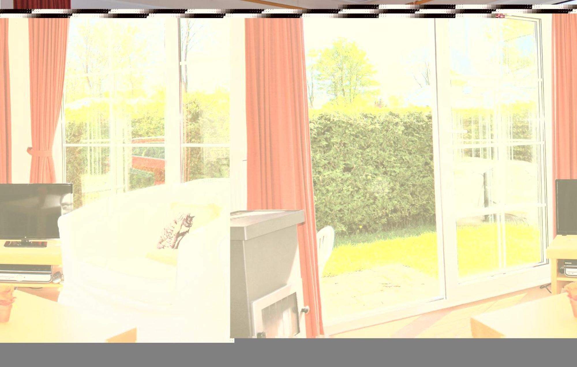 2 Bedroom Awesome Home In Tzummarum エクステリア 写真